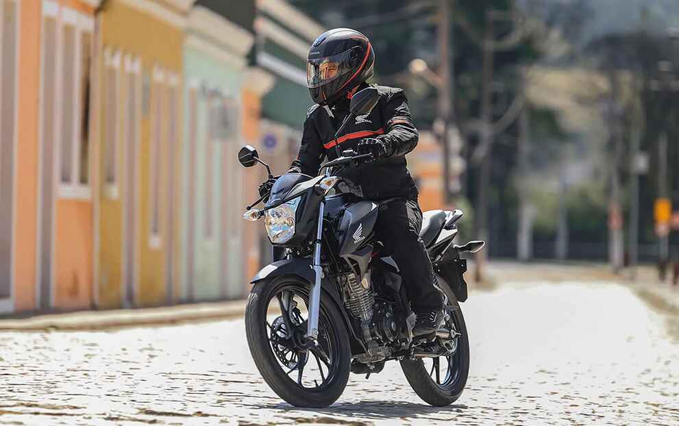 Vale a Pena Comprar uma Moto aos 18 Anos?